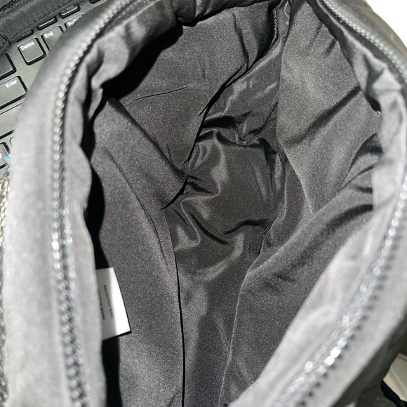 WILO Black Sling Backpack - Compact Crossbody Pack main image 12